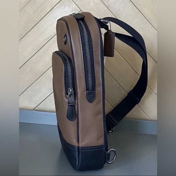 NWT COACH Graham Pack Sling Backpack Smooth Calf Leather Gunmetal/Saddle - Picture 3 of 6